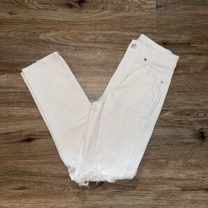 White American Eagle Mom Straight Jeans Long Length